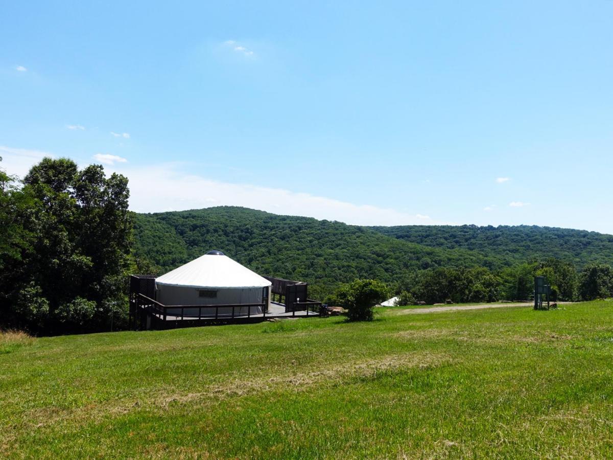 Stonewind Retreat Villa Chester Exterior photo
